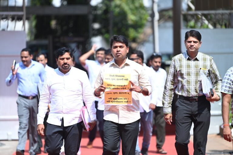 2b9de862-d271-4067-b8c1-7f3968cad894