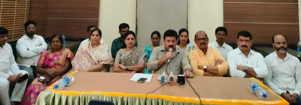 9778fefa-82bd-419e-8863-4dff130ea279