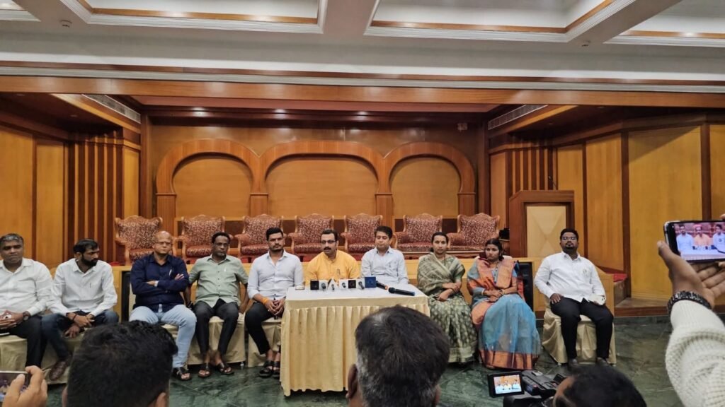 e7396120-dce0-4ef4-9b06-8a91eb69b274