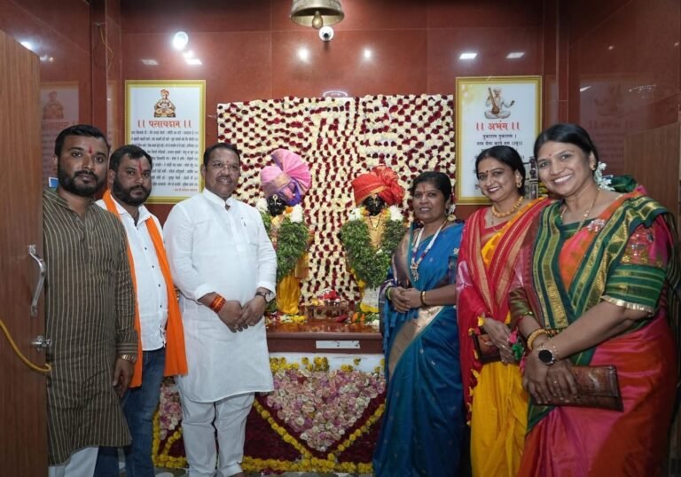 b48d1483-2c33-41fd-a49c-0dd7a3525480