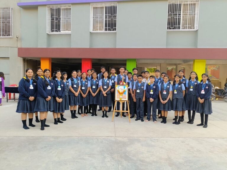 f4105330-3bd4-4bfb-9197-8da261fcb55e