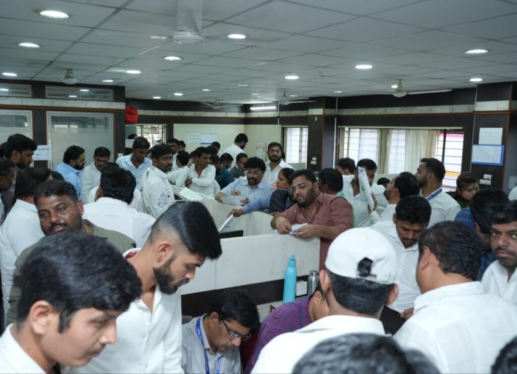 8a9054ef-f7e5-4edf-a299-102293a2a7f7